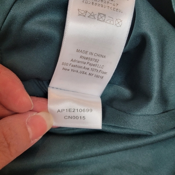 NWT Adrianna Papell Beaded One Shoulder Velvet Top in Hunter Green Size 2 - Picture 10 of 10